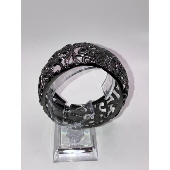 Gunmetal Floral Vine Openwork Clamper Hinged Classic Garden Party 2.75" Bracelet - Picture 6 of 8
